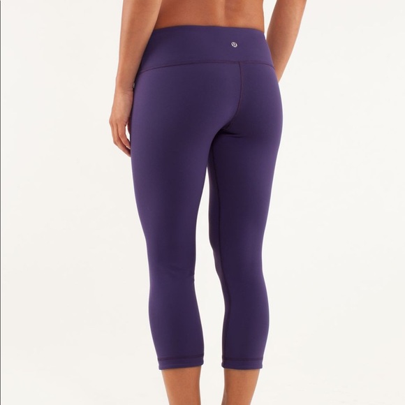 Lululemon Wunder Under crops Black/Purple Reversible - Picture 5 of 14